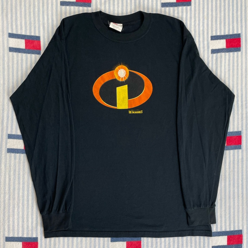 The Incredibles Black Long-Sleeve Graphic Tee. Reposh - no damage , used once